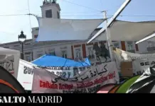 Las mujeres de Cañada Real acampan en Sol tras frenar un derribo