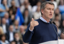 Feijóo vuelve a exigir elecciones y pide sacar a Sánchez