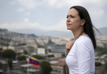 Machado avisa: Venezuela necesita mucho más que dinero