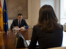 Albares citó a la embajadora marroquí sabiendo que no iría