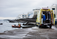 Muere una mujer tras ser rescatada del mar en Punta Mujeres