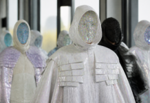 Anrealage FW26: la moda futurista que explora el yo digital