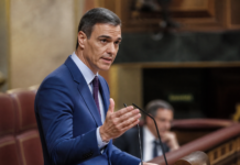 Sánchez señala a la derecha por bloquear la ley de nietos
