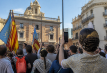El 5G evita el colapso de la red durante la Crida en València