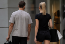 Resurge el video de compras de Sophie Cunningham y Frank Adams