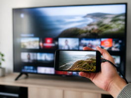 Dejó el Fire TV: así convirtió un viejo móvil en Smart TV