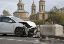 Despiste al volante en Plaza Zaragoza: el coche conejo