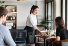 Hostelería y tecnología lideran el empleo al cierre de 2026