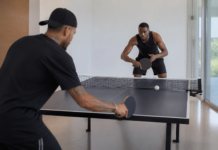 Neymar y una estrella de la NBA se retan al ping-pong