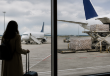 El aeropuerto de Zaragoza pierde viajeros, pero gana carga