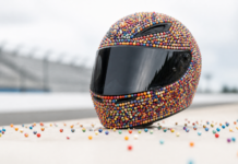 El casco AGV Pista GP R3 sorprende con miles de pelotitas