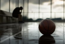 Muere Michael Sweetney: la depresión frenó su carrera en la NBA