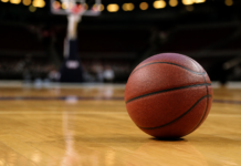 Muere a los 43 años Michael Sweetney, exjugador de la NBA