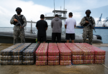 Golpe al narco en el Caribe: 24 fardos de cocaína y tres detenidos