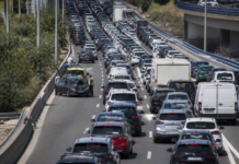 Dos accidentes colapsan la A-7 y desatan el caos en Málaga