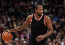Kawhi Leonard seguirá en Toronto: firma por 115 millones