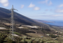 La Palma cierra su anillo eléctrico y refuerza la red