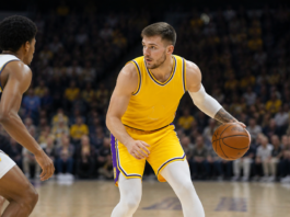 Doncic toma el mando de los Lakers tras compartir trono