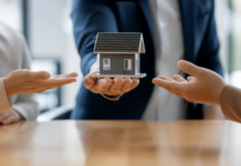 El Gobierno pacta la vivienda, pero queda en manos de otros