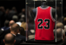La camiseta de Michael Jordan que batió récord: 12,26 millones