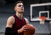 Hezonja arranca con los Cavs, pero sueña con retirarse en Madrid
