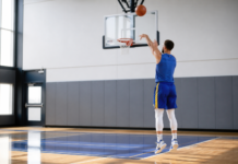 Stephen Curry encesta cada tiro en su primer video con Warriors