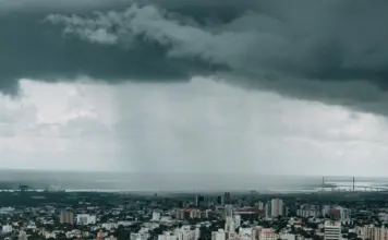 El tiempo mañana trae lluvias y un bajón térmico image