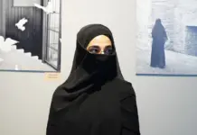 Niqab en las aulas italianas: qué cambia con la nueva norma image