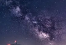 Vía láctea y el destello de radio que desafía la ciencia image