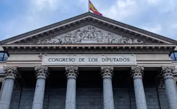 Encuesta elecciones generales PP y PSOE miden fuerzas image