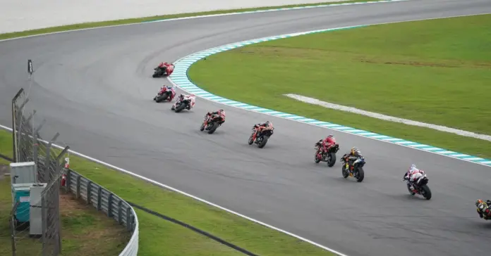MotoGP hoy Márquez sobrevive al caos de Indonesia MotoGP hoy Márquez sobrevive al caos de Indonesia image