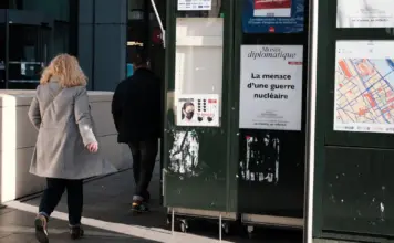 melenchon y la violencia que agita la política francesa image