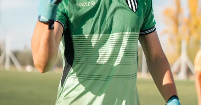 En qué equipo juega Sergio Rico y cuál es su futuro image
