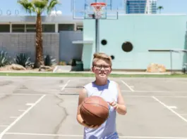 Walker Kessler brilla y deja una gran jugada ante Lakers image