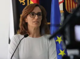 Mónica García se postula para liderar el Frente Amplio