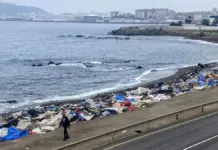 Más de 1.200 migrantes regresan a Marruecos tras el desalojo