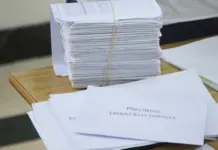 Correos responde al PP y Vox: así se blinda el voto por correo