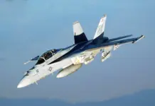 Boeing prueba cómo los Super Hornet controlan drones cisterna