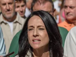 PSOE y Frente Amplio valoran unir fuerzas para frenar al PP