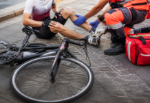 Una ciclista resulta herida tras caer en Charco San Ginés