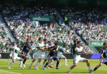 El Elche suma, pero no gana: luces y sombras en casa