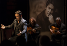 Juan Santamaría revive a Carlos Cano en una noche de copla