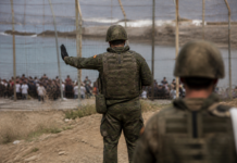 El Gobierno frenó al Ejército ante la crisis migratoria de Ceuta