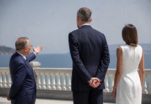 Vivas agradece a los Reyes alumbrar la salida del túnel en Ceuta