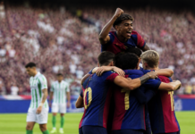 El FC Barcelona golea al Betis y llega encendido al Clásico