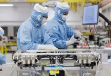 La tecnología de chips que graba El Señor de los Anillos en papel