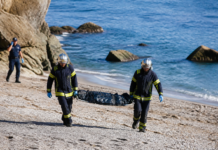 Muere un hombre en Estepona y los bomberos retiran su cuerpo