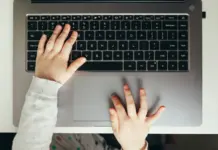 Por qué limitar la tecnología protege a los adolescentes