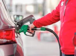 MITECO libera seis días de reservas de gasóleo y queroseno
