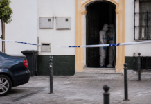 El cadáver de Estepona llevaba hasta siete días en la vivienda